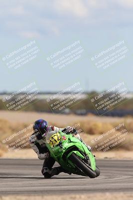 media/Nov-16-2025-Race Pace (Sun) [[8c5fa54630]]/Verified Riders/9-Turn 16 (150pm)/